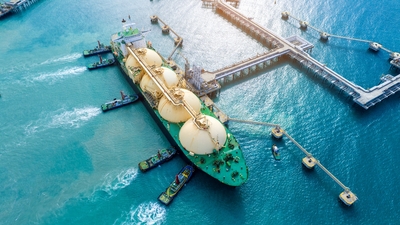 LNG – zkapalněný zemní plyn: co to je a proč ho SPP dováží